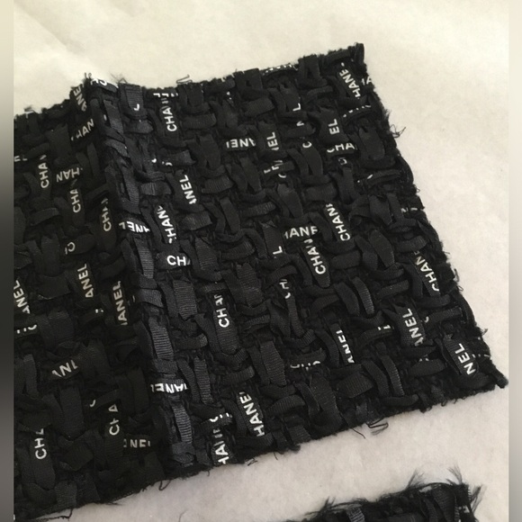 CHANEL SAMPLE FABRIC FRON AN ORIGINAL JACKET LOGO PRINTED - Picture 6 of 12